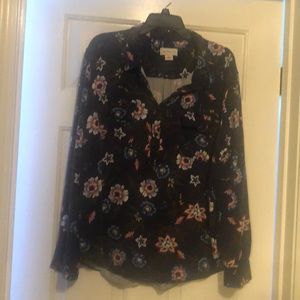 Long sleeve casual shirt